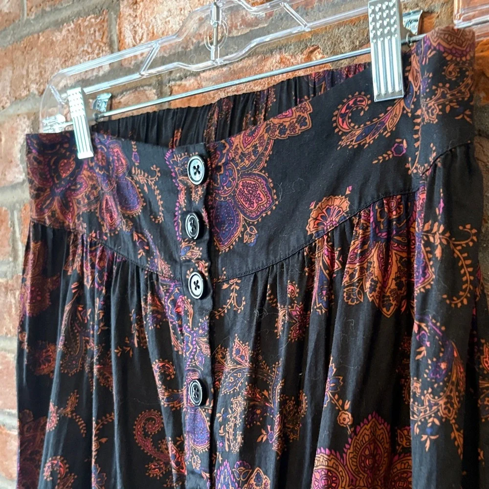 ModCloth Black Midi Skirt‎ with Red and Purple Paisley Print